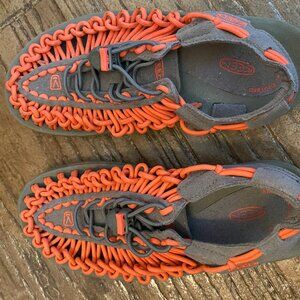 KEEN Uneek Coral Bungee Cord Woven Outdoor Water Sandals Women's Size 6 010314